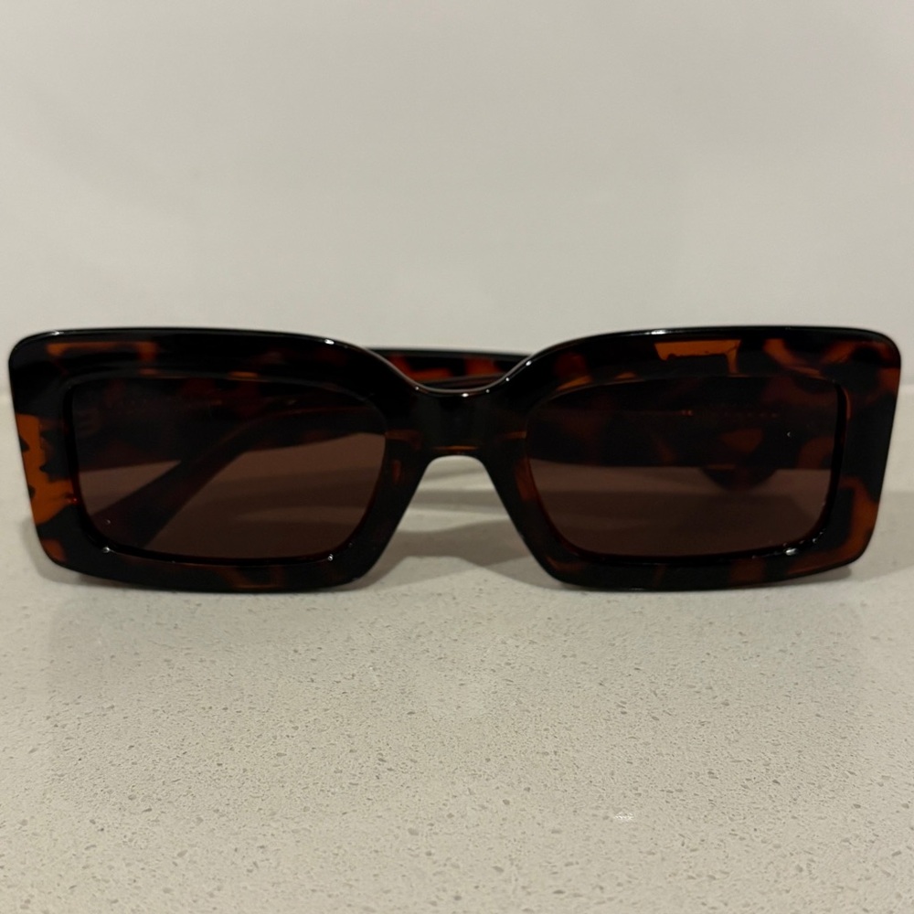 Diff Eyewear Brown Tortoise Sunglasses